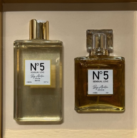 بوكس ان فيف ( يتكون البوكس من عطر وبودي اويل )