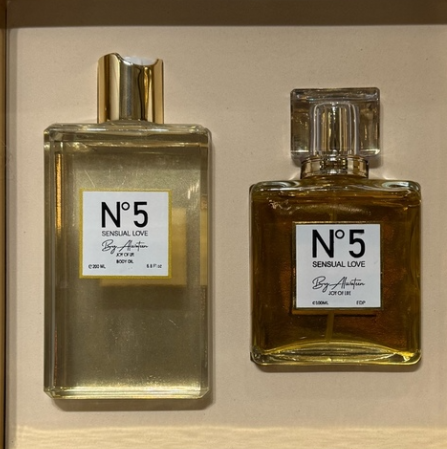 بوكس ان فيف ( يتكون البوكس من عطر وبودي اويل )